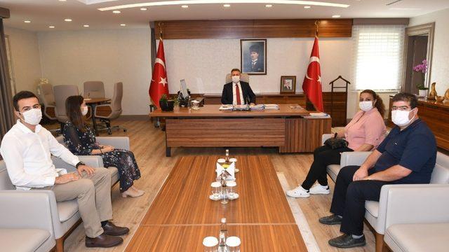 Vali Elban, şehit aileleriyle bir araya geldi