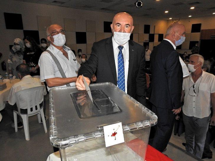 Çeşme MHP’de Gazi Fildir güven tazeledi G4