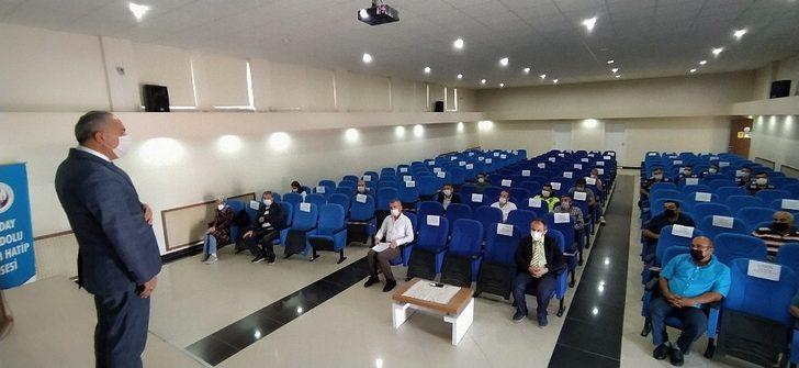 Daday’da öğrenci servislerine korona virüs eğitimi G3