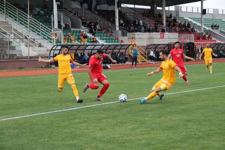 TFF 3. Lig: Yalovaspor: 2 - Çatalcaspor: 6 G1