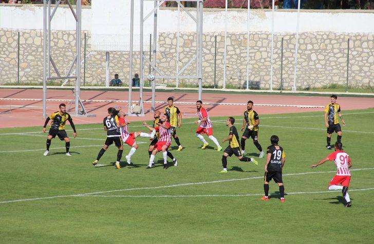 TFF 3. Lig: Karaman Belediyespor: 1 - Tekirdağspor: 1 G2
