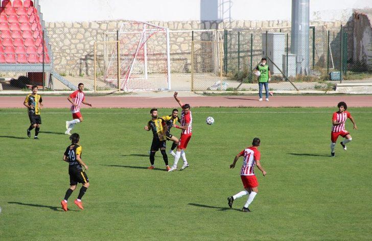 TFF 3. Lig: Karaman Belediyespor: 1 - Tekirdağspor: 1 G3