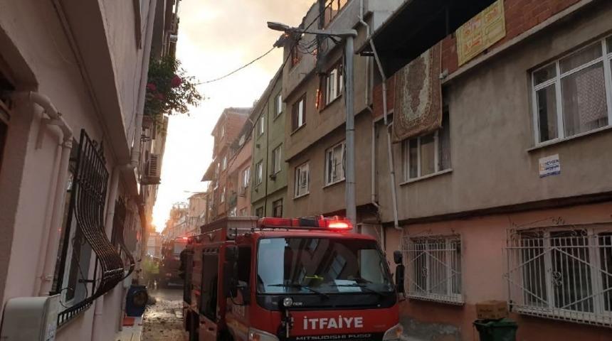 Bursa’da korkutan yangın! Salça yaparken evi küle çevirdiler