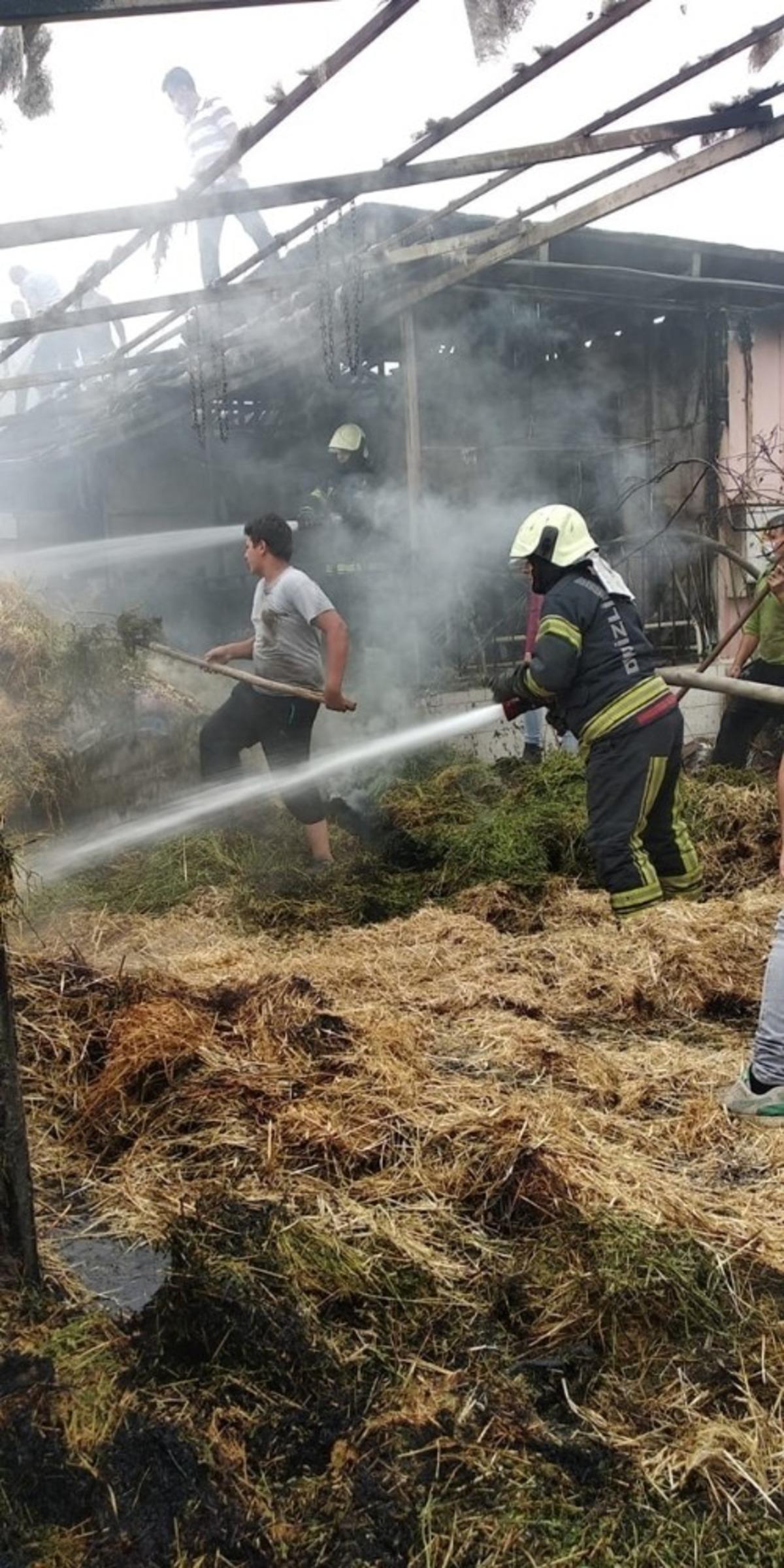 Samanlıkta &ccedil;ıkan yangın korkuttu!