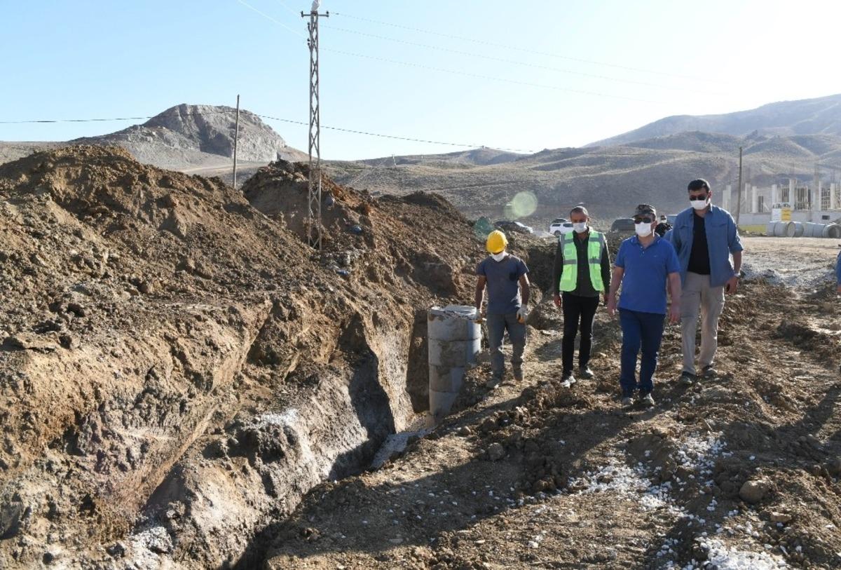 Vali Akbıyık yatırımların denetledi
