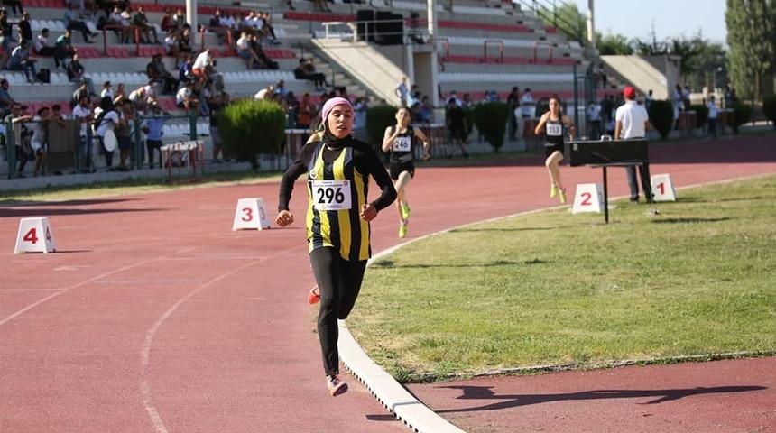 Burcu Subatan, Balkan Şampiyonası’nda altın madalya kazandı
