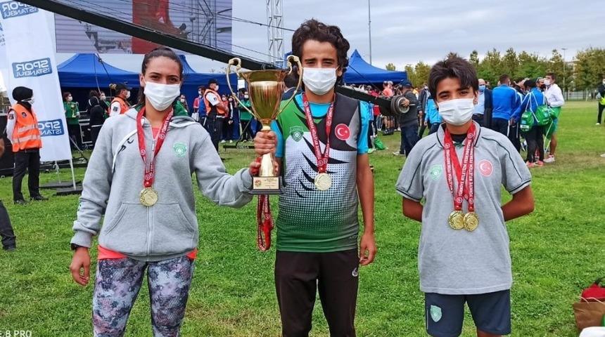 Gaziemir&rsquo;in amazonları T&uuml;rkiye şampiyonu