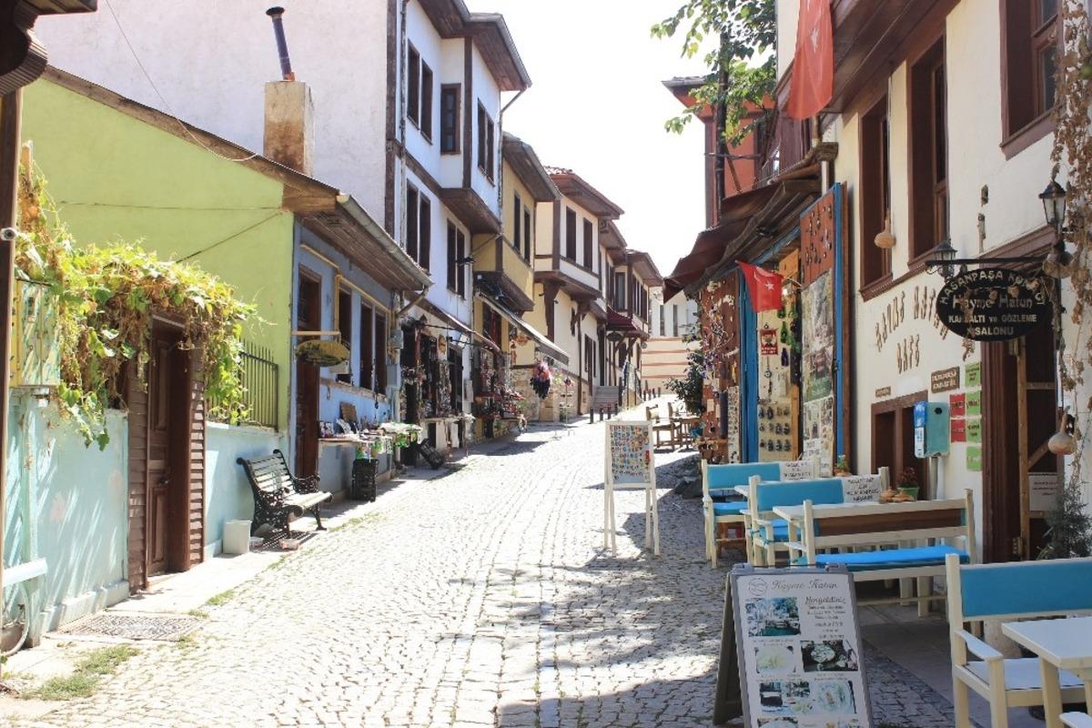 Odunpazarı B&ouml;lgesi esnafı eski g&uuml;nlerini arıyor