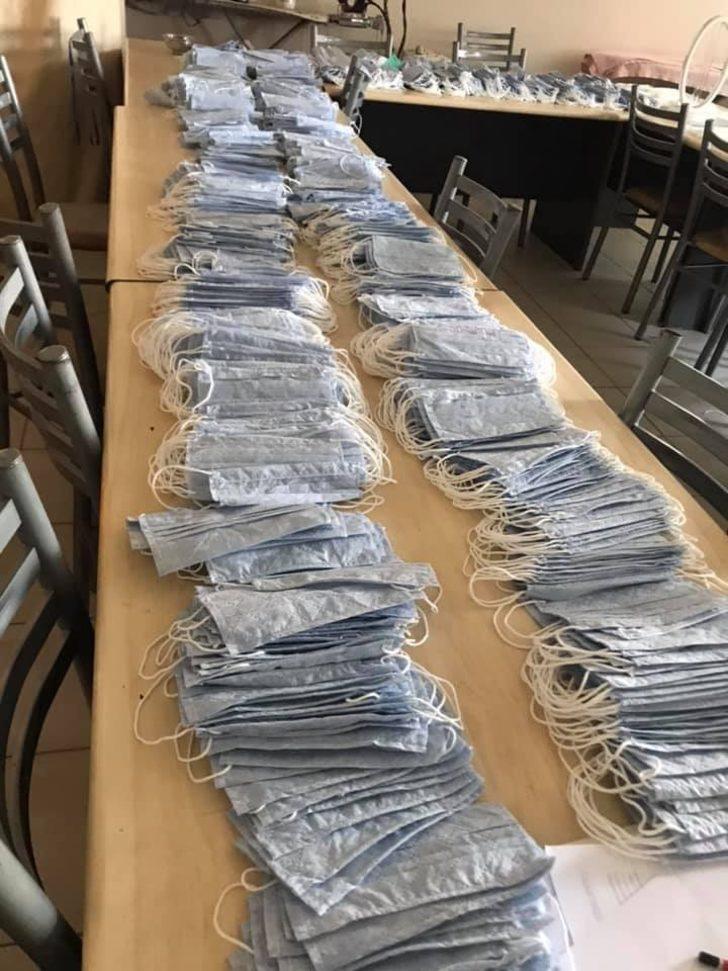 Maskeler ultraviyole ışınları ile sterilize ediliyor G5