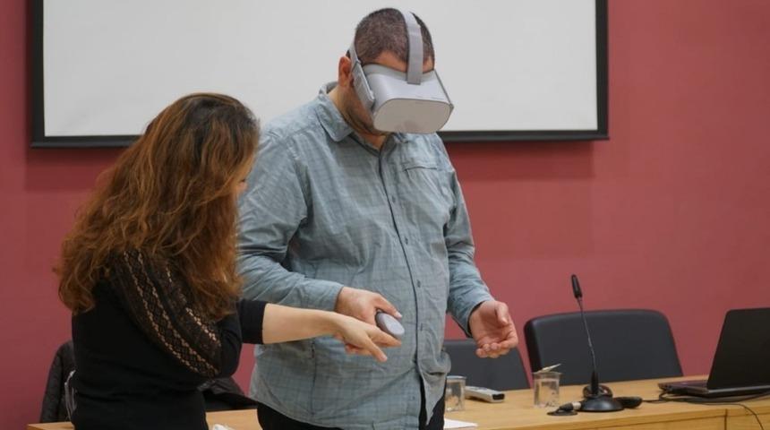 Anadolu &Uuml;niversitesinde ilk yardım VR ile &ouml;ğretiliyor