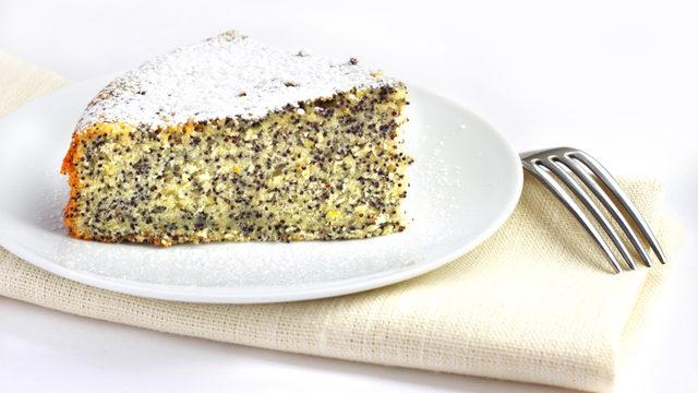 Çay Saatlerine Farklı Bir Tat: Haşhaşlı Kek Tarifi