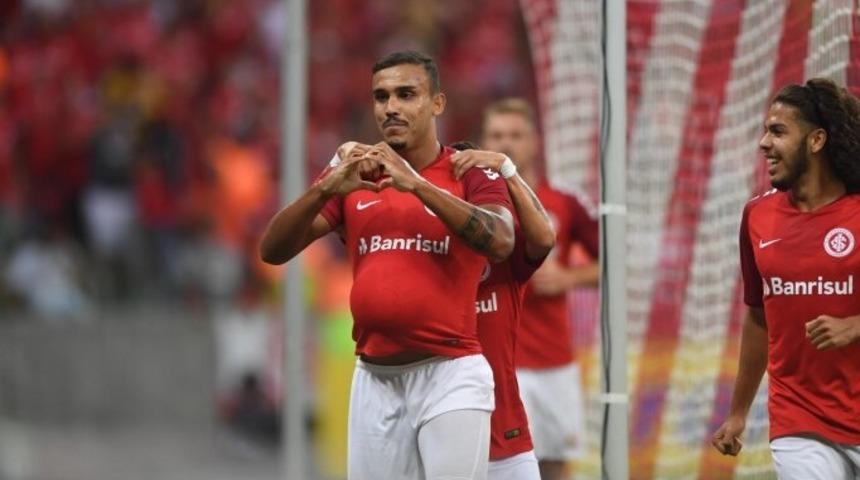 Trabzonspor'da S&ouml;rloth'un yerine 2 aday