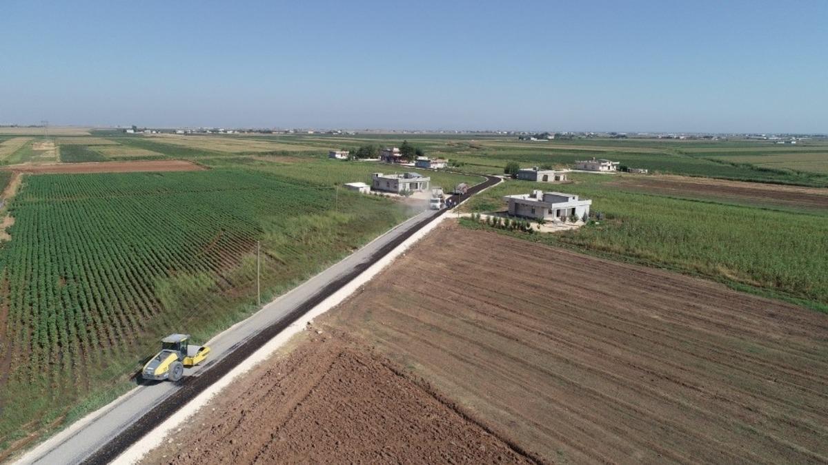 Halilliye kırsalında yollar asfaltlanıyor