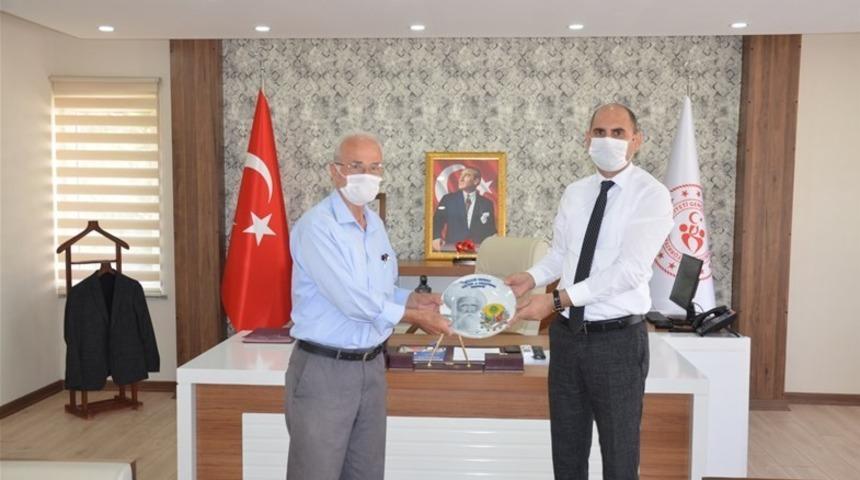 Bilecik Edebali K&uuml;lt&uuml;r ve Araştırma Derneğini Başkanı Durmuş&rsquo;tan İl M&uuml;d&uuml;r&uuml; &Ouml;zdemir&rsquo;e ziyaret