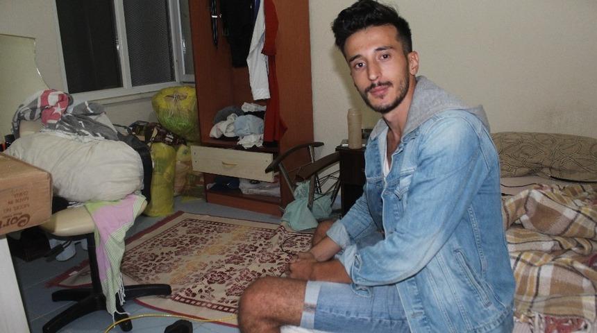 Ev arkadaşı diye aldı, hırsız &ccedil;ıktı