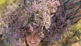 Aslıhan Gürbüz: Üzerinde poz verdiğim bu ağaç yandı 