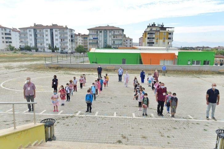 Elazığ’da 272 okulda 13 bin 765 öğrenci yüz yüze eğitime başladı G2