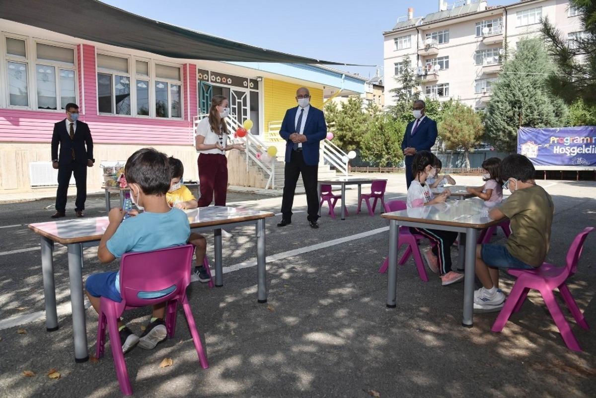 Konya&rsquo;da y&uuml;z y&uuml;ze eğitimin ilk g&uuml;n&uuml; başladı