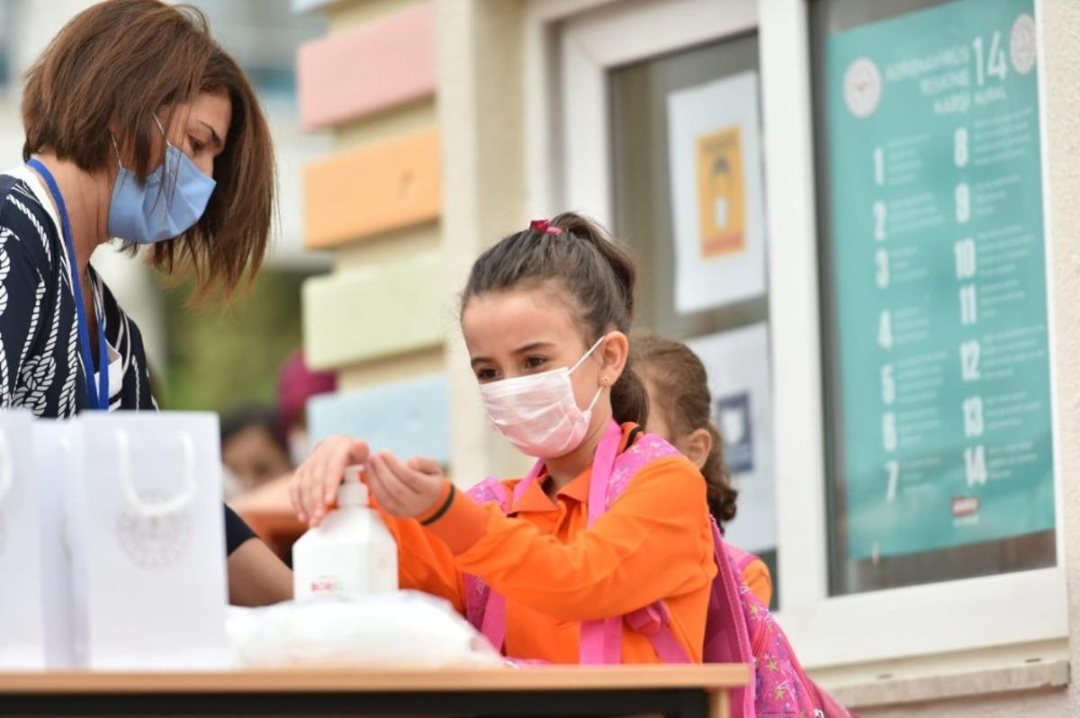 Erzurum&rsquo;da &ouml;ğrencilerin y&uuml;z y&uuml;ze eğitimi başladı