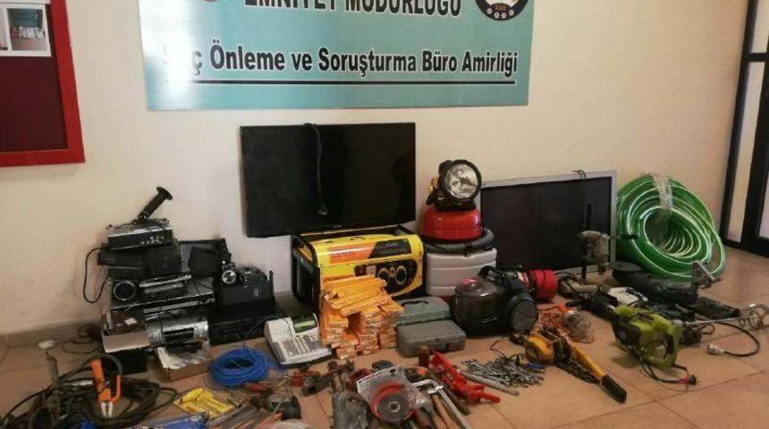 Polis hırsızlara g&ouml;z a&ccedil;tırmıyor: 3 g&ouml;zaltı