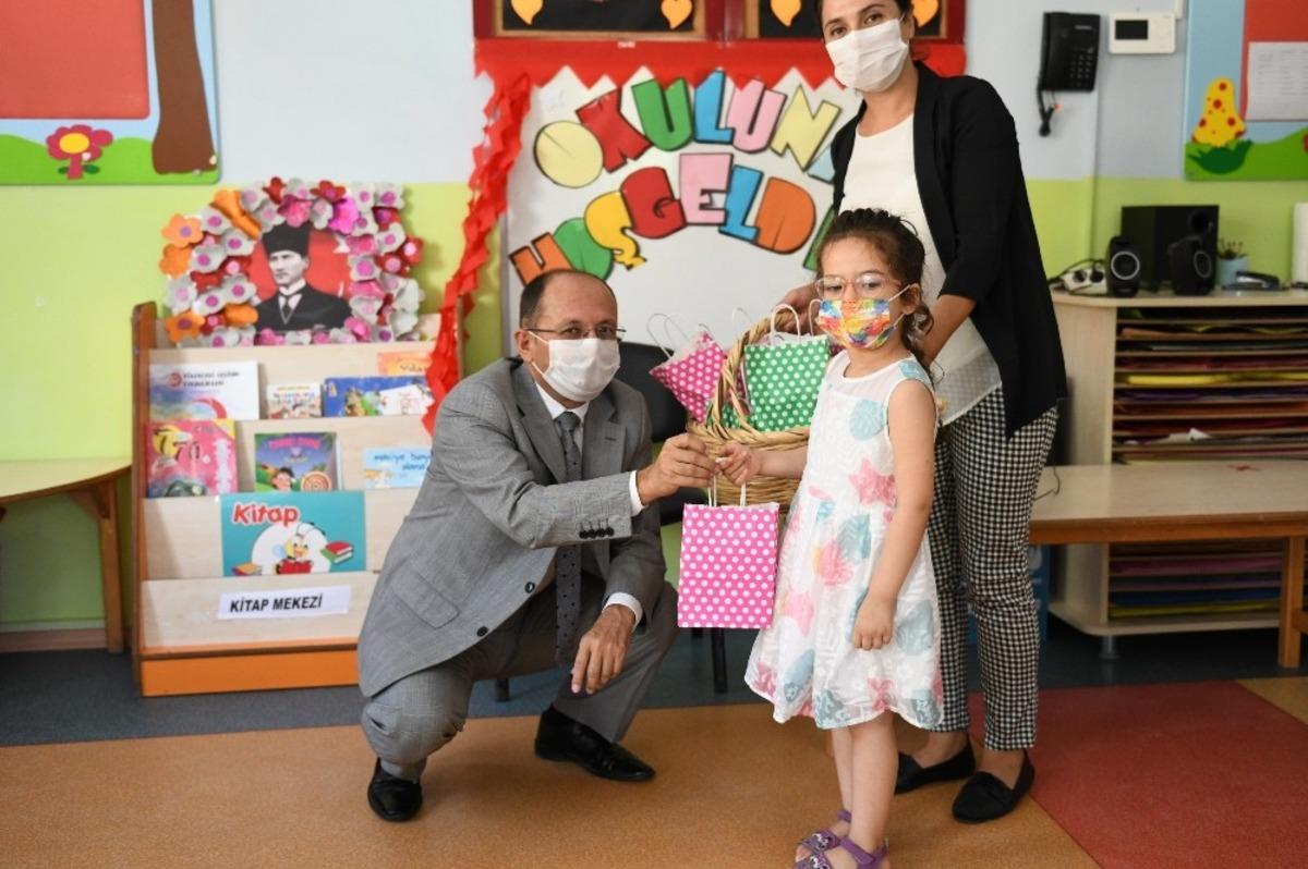 Aksu&rsquo;da ilk ders zili minikler i&ccedil;in &ccedil;aldı