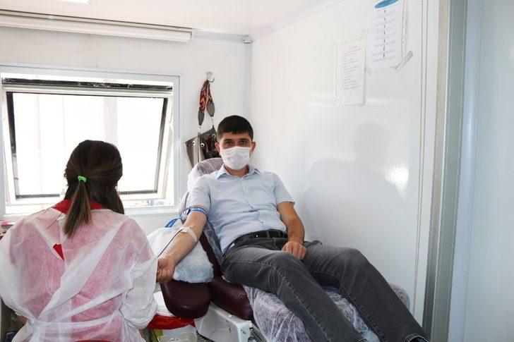 Kaymakam Kayabaşı’ndan kan bağışı G3