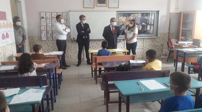 Yunak&rsquo;ta y&uuml;z y&uuml;ze eğitim dersleri başladı