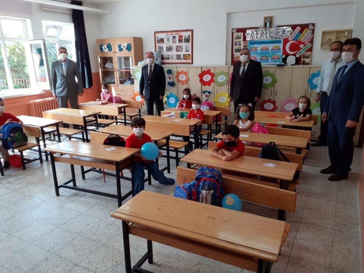 Kdz. Ereğli&rsquo;de y&uuml;z y&uuml;ze eğitimin ilk ders zili &ccedil;aldı