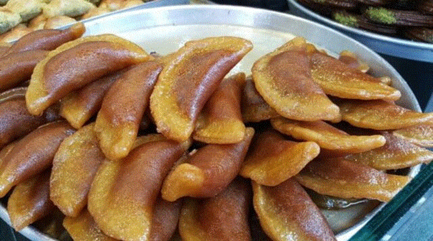 Yumuşacık ağızda dağılan bir tatlı: Taş Kadayıf tarifi