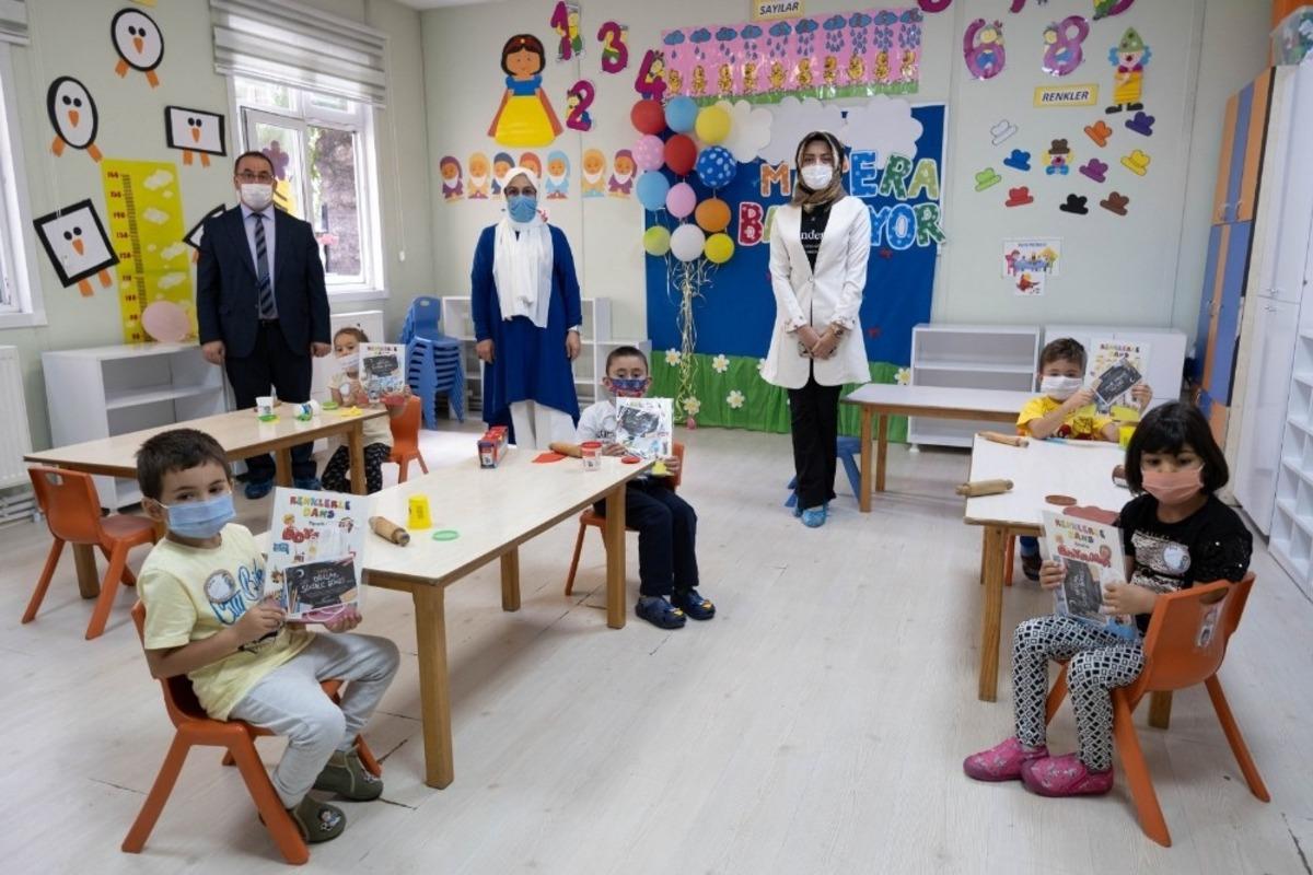 Başkan Vidinlioğlu&rsquo;dan &ouml;ğrencilere anlamlı hediye