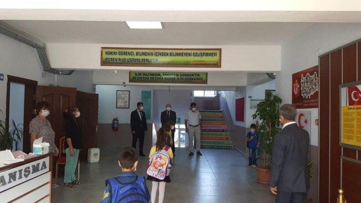 Edremit’te ilk ders zili çaldı G1