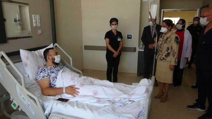 Uşak Eğitim Araştırma Hastanesi ek binası hizmete girdi G4