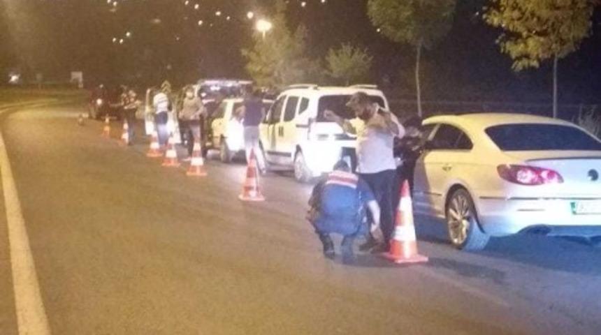 Maske takmayan 25 kişiye para cezası uygulandı