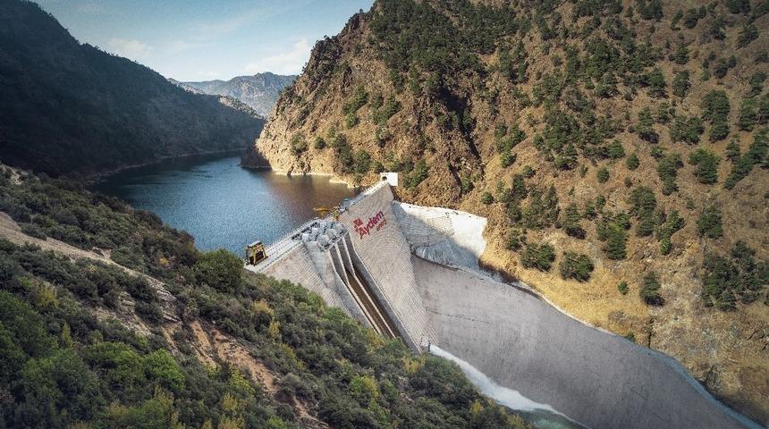 Aydem ‘Yenilebilir Enerji, Sıfır Atık’ belgesi aldı