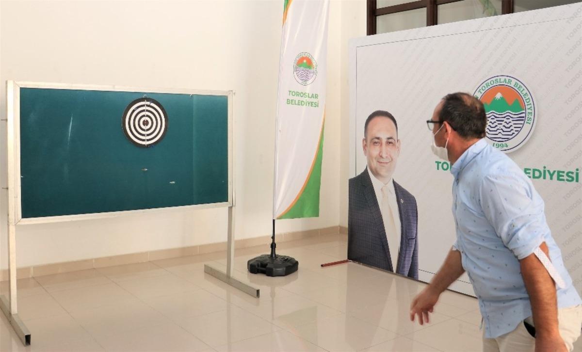 Toroslar Belediyesinden Adım Atma Yarışması ve Dart Turnuvası