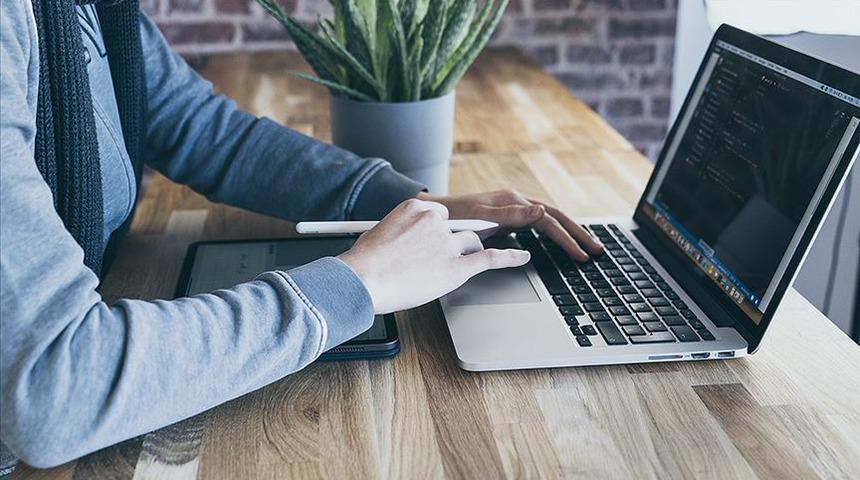 Bilgisayar satışlarında %70 artış! Laptop alırken dikkat edilmesi gerekenler!