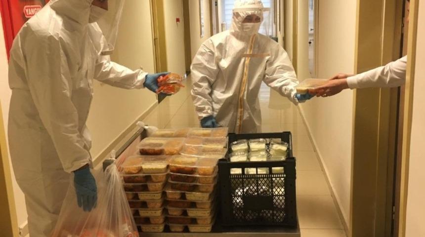 Erzincan&rsquo;da karantina kurallarını uymayan 5 kişi yurda yerleştirildi