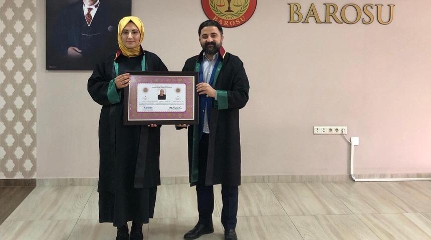 Stajyer avukatlar ruhsatnamelerini aldılar