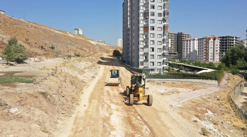 Karak&ouml;pr&uuml;&rsquo;de yol &ccedil;alışmaları