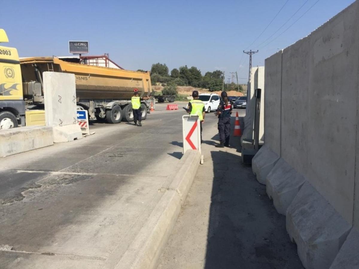 Tarsus jandarması Covid-19 denetimini sıklaştırdı
