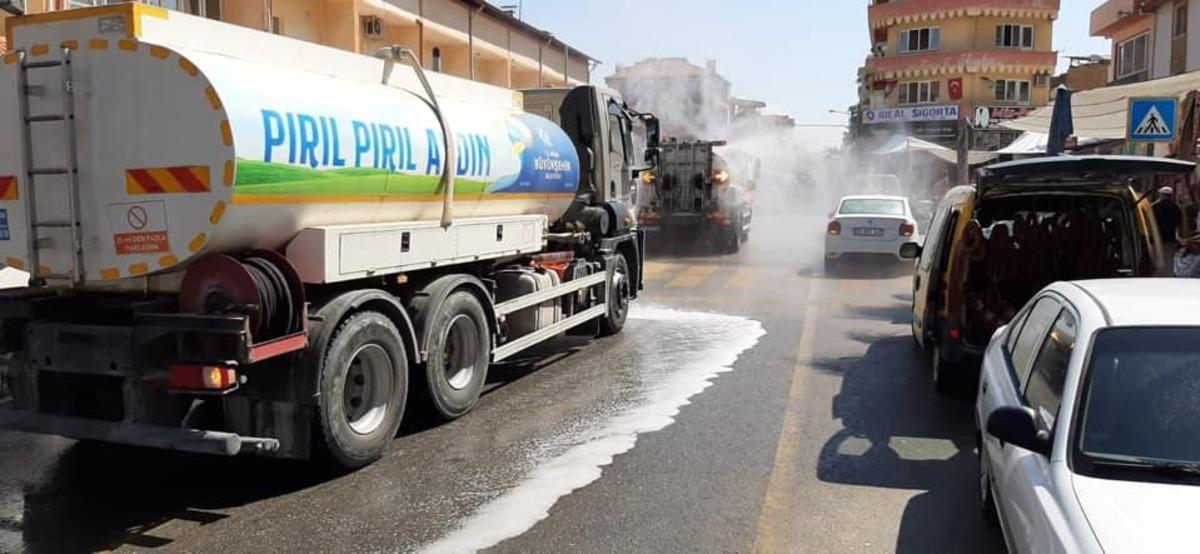 B&uuml;y&uuml;kşehir ekipleri Karacasu sokaklarını dezenfekte etti