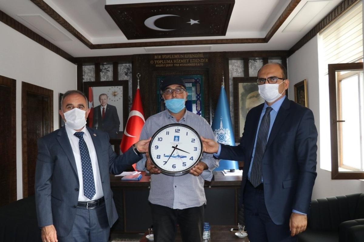 G&ouml;rdes&rsquo;te, yaralı bulanan karaca tedavi altına alındı