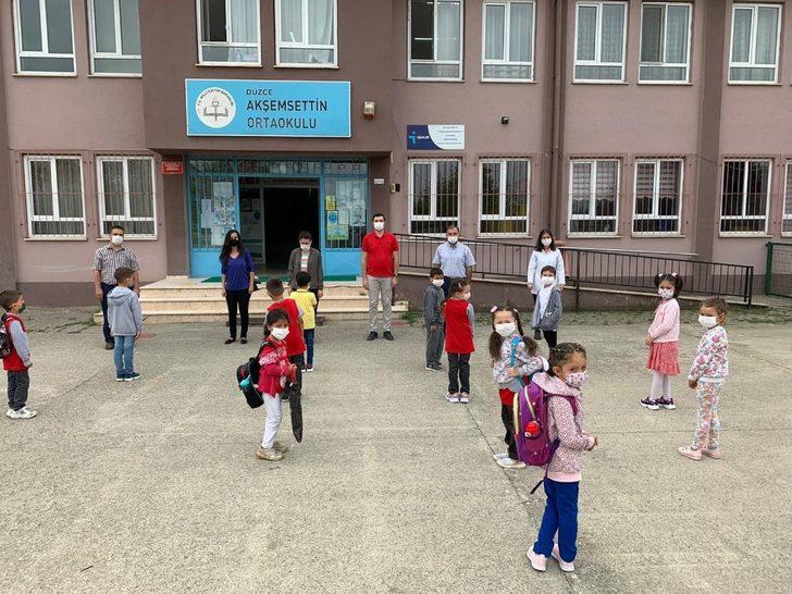 Miniklere temassız oyunlar ile okul kuralları anlatıldı G4