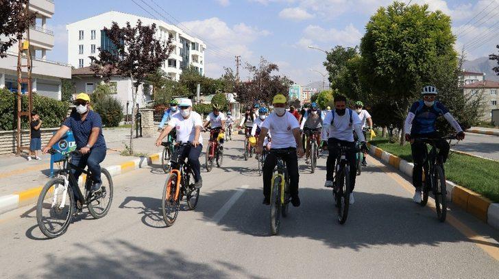 Van Büyükşehir Belediyesinden bisiklet turu G2