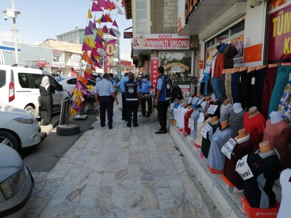 Erciş Belediyesinden kaldırım işgali denetimi