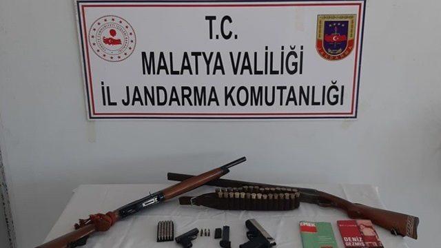 Terör örgütü propagandasından 4 gözaltı