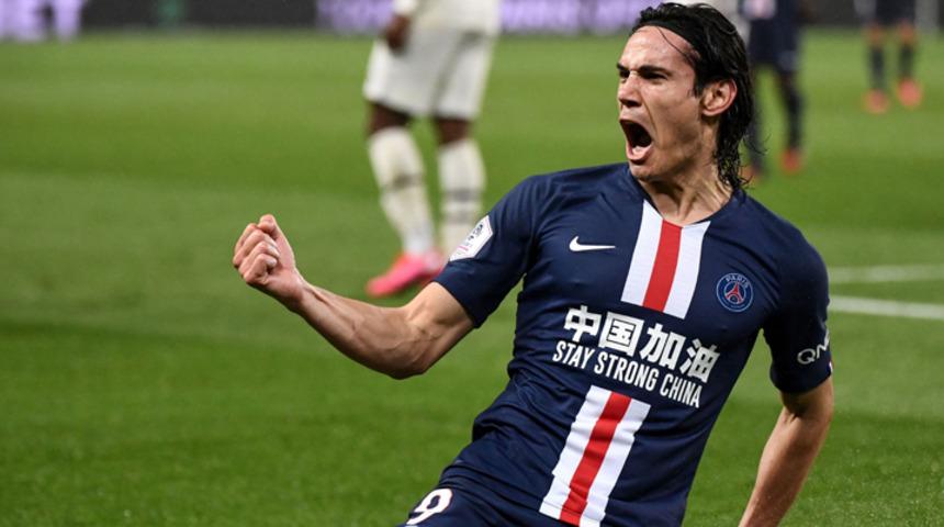 Fenerbahçe'ye Cavani'den haber var!