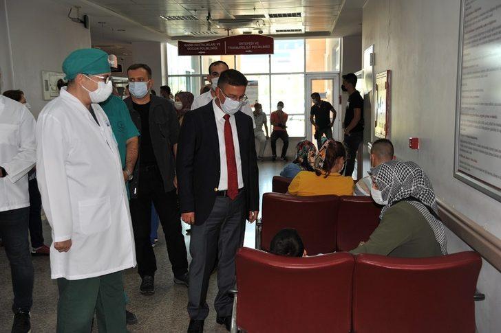 Rektör İlter Kuş, Üniversite Hastanesinde incelemelerde bulundu G4