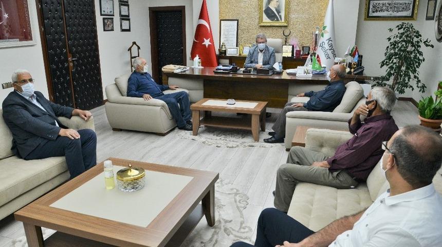 Sivas ve Develi&rsquo;den Başkan Akay&rsquo;a hayırlı olsun ziyareti