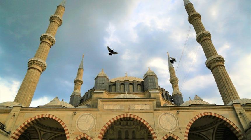 &Ouml;ğle namazı ka&ccedil; rekat? &Ouml;ğle namazı nasıl kılınır? Adım adım kılınışı